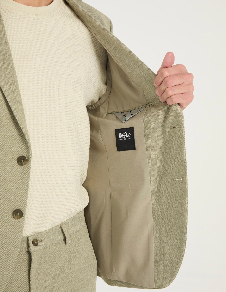 Traje para hombre Mossimo 5